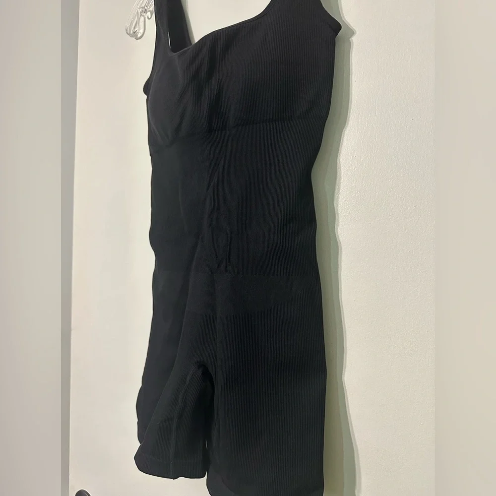 Tank and Shorts Women’s Medium Black Bodysuit